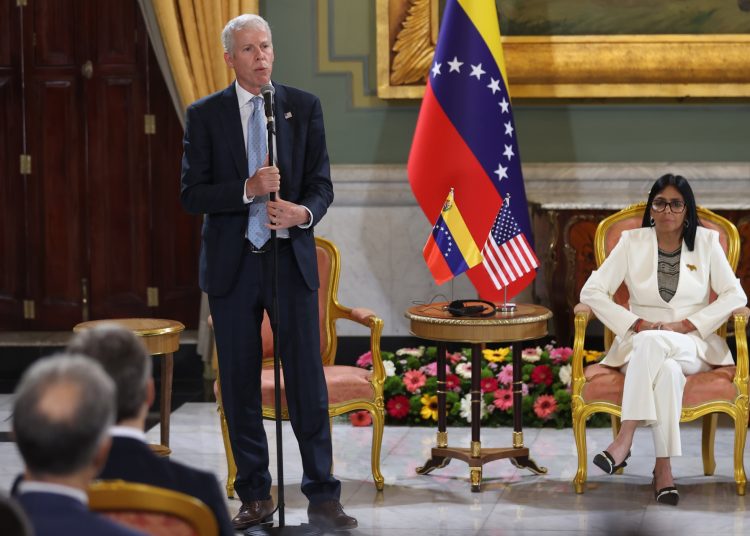 Wright afirmó que Venezuela podría superar los 1.5 millones de barriles diarios durante la primera mitad de 2027.