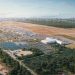 El proyecto contempla  plataforma, taxiway y puentes de embarque adicionales.