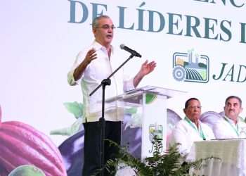 Abinader destacó la importancia de fortalecer la alianza entre el Estado, la academia y los centros productivos.