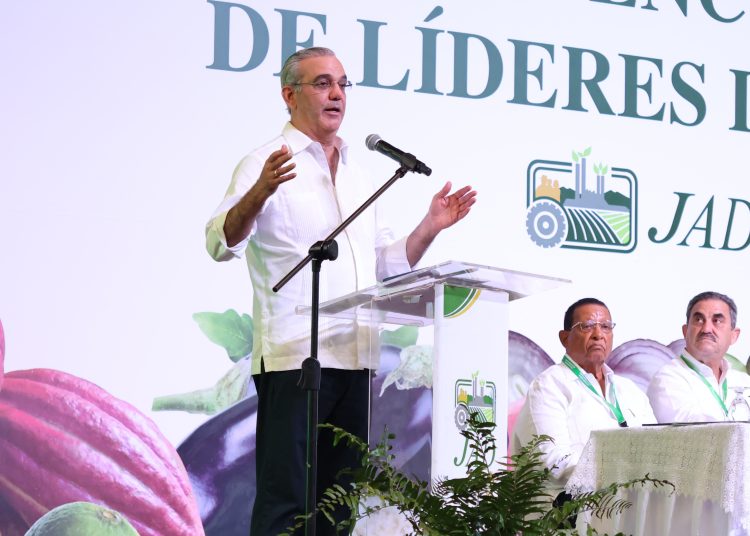 Abinader destacó la importancia de fortalecer la alianza entre el Estado, la academia y los centros productivos.