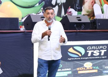 Miguel Ceballo destacó la necesidad de contar con personal capacitado para apoyar el manejo diario de las fincas ganaderas.