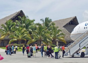 El AILA registró 391,229 llegadas en los primeros siete meses del año.