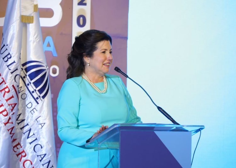Houellemont señala que el HUB Cámara Santo Domingo busca conectar la oferta exportable dominicana con compradores internacionales.