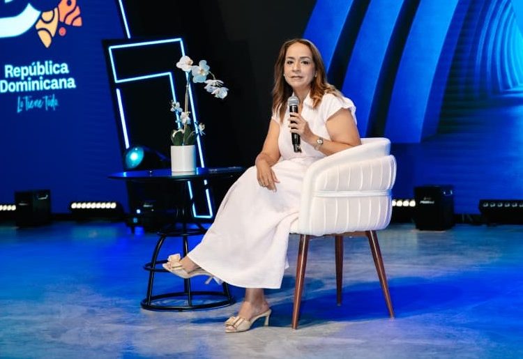 Aguie Lendor, vicepresidenta ejecutiva de Asonahores, plantea que el aprovechamiento del sargazo debe ser económicamente viable.