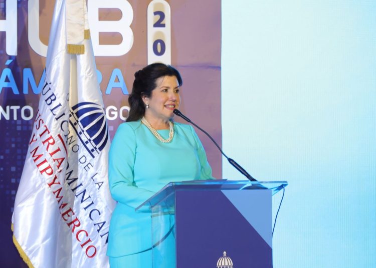 El objetivo, afirmó Houellemont, es ofrecer mayor confianza al capital local y extranjero para continuar haciendo negocios en República Dominicana.