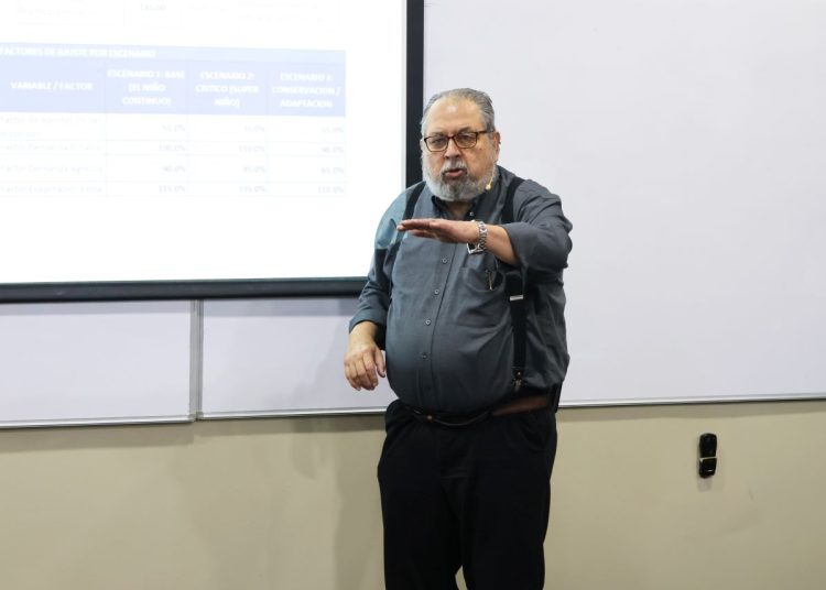 Martín Meléndez plantea superar el modelo tradicional de grandes presas por una red de microembalses.