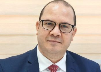 Aborda avance de los hutíes en Yemen y su control de posiciones estratégicas próximas al estrecho de Bab el-Mandeb.