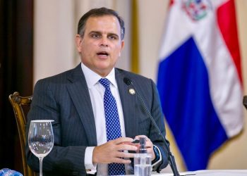 Vicente indicó que será necesario esperar el resultado de la operación para determinar si la transacción genera ahorros financieros.
