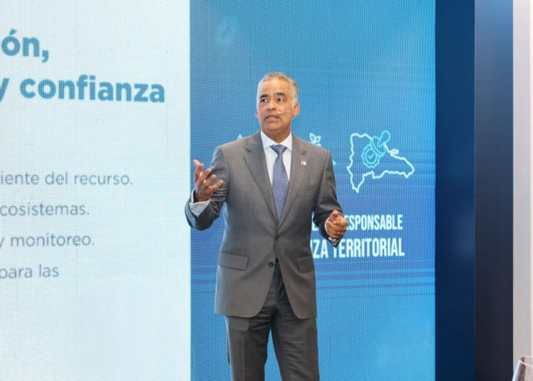 Santos señaló que el sector energético ocupa el primer lugar entre los receptores de inversión extranjera.