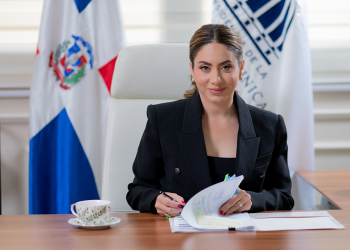 Reyes sostuvo que el objetivo es evolucionar hacia un modelo preventivo capaz de identificar riesgos antes de que ocurran hechos de mayor gravedad.