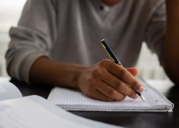Según el análisis, el 43.3% de los gastos de los estudiantes extranjeros en República Dominicana es solventado por familiares en el extranjero.
