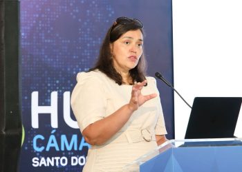 Correa señaló que los empresarios deben involucrarse en la definición de las cláusulas arbitrales de sus contratos.