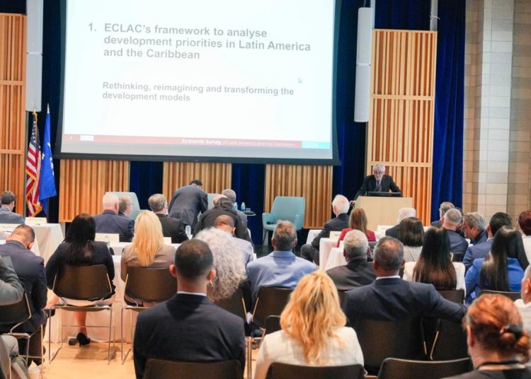 La jornada incluirá cuatro paneles y una conferencia magistral.