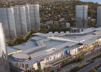 El proyecto está rodeado por seis torres destinadas a usos corporativos, residenciales y hoteleros.