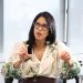 Claudia Pellerano fue recibida por el director del periódico elDinero, Jairon Severino, a quien explicó las transformaciones del sector.