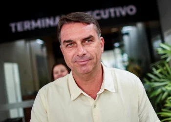 Si el primogénito del expresidente Jair Bolsonaro termina con más del 50% de los sufragios, ganará en primera vuelta.