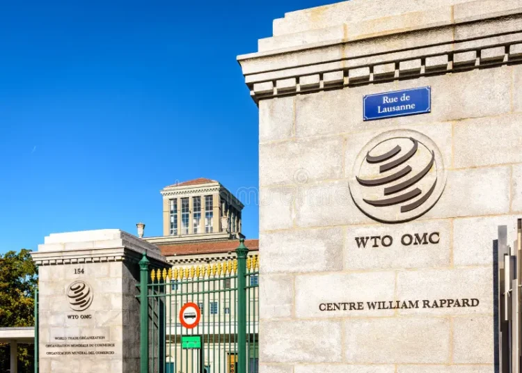 La OMC prevé que el comercio mundial de mercancías crezca 4.1% en 2027.