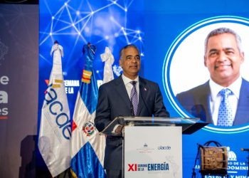 Santos señala que RD ha avanzado en la diversificación de su matriz y en la incorporación de almacenamiento.