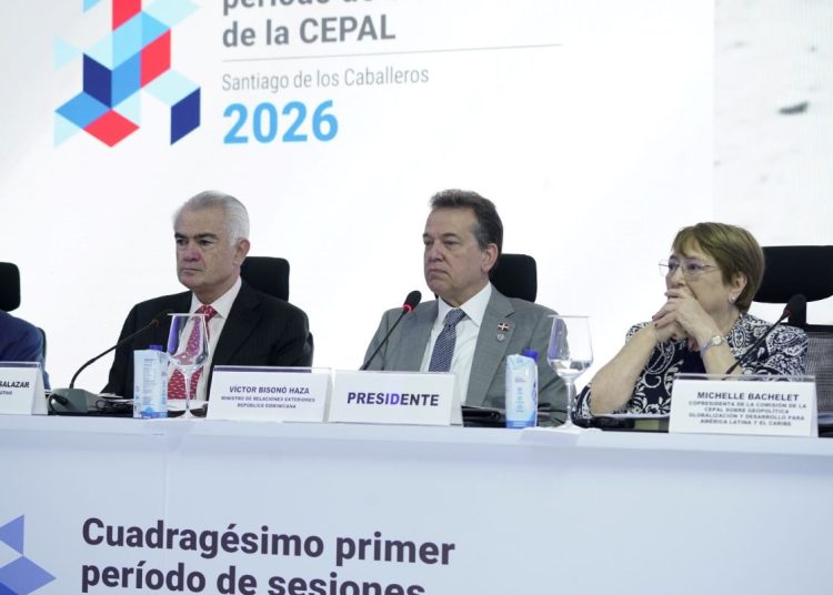 El ministro de Relaciones Exteriores, Víctor Bisonó, abordó el tema al concluir el 41.º período de sesiones de la Cepal, celebrado en Santiago de los Caballeros.