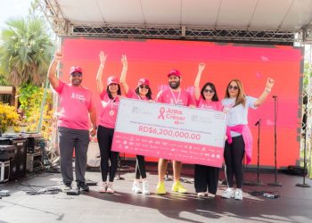 Los fondos recaudados durante la caminata contribuirán al tratamiento de pacientes y al fortalecimiento de las acciones de prevención y detección temprana del cáncer.