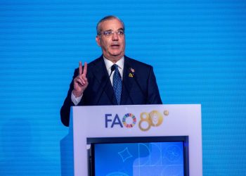 El jefe de Estado destaca que la pobreza monetaria descendió del 41.1% al 17.3% entre 2015 y 2025.