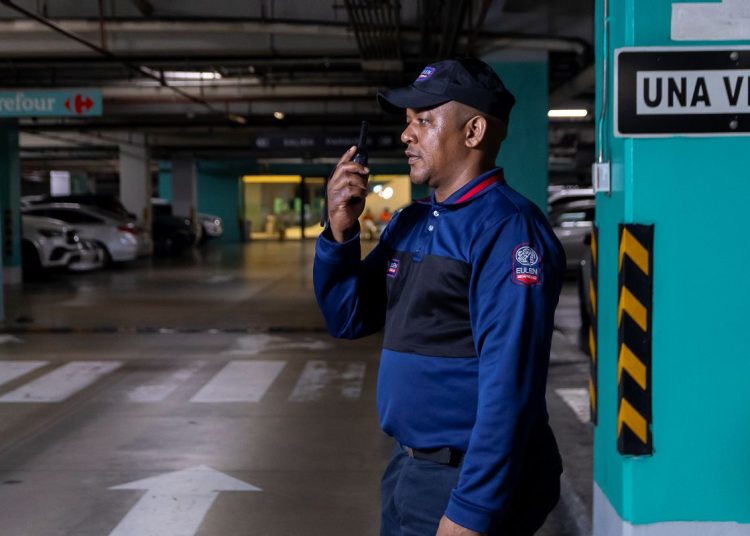 Grupo Eulen señala contratación de servicios de soporte tercerizados responde a estrategia de cumplimiento normativo y mitigación de riesgos legales y reputacionales.
