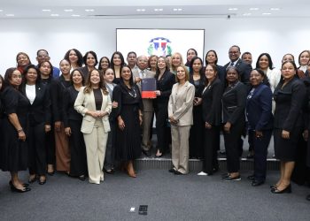 El Gabinete de Mujeres, Adolescentes y Niñas entregó a la Cámara de Diputados el anteproyecto de Ley Mirabal.