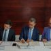 Alexis Vinette, Guido Gómez Mazara y Anna Craenen firmando acuerdo de subvención.