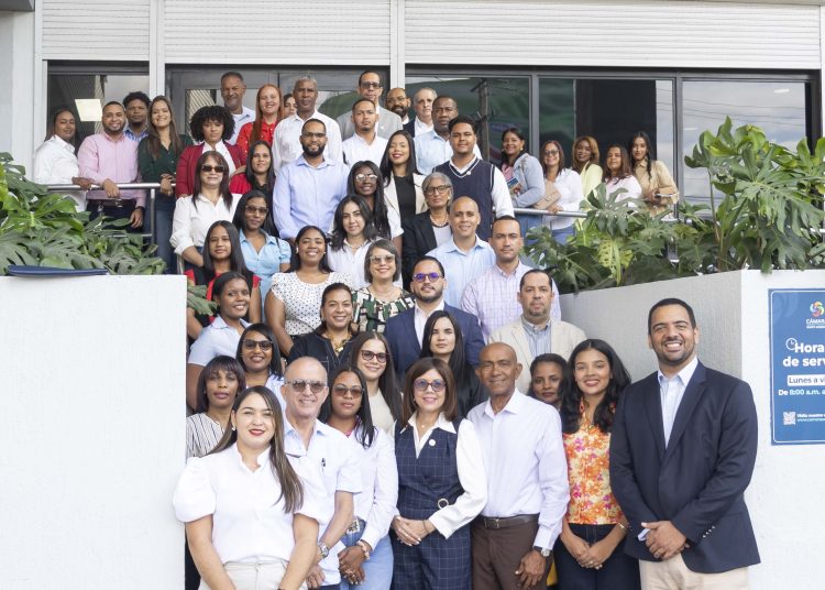 Las capacitaciones se impartirán a través de la Escuela de Registro Mercantil.