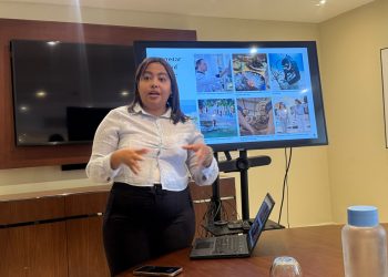Luz Lantigua, explicó que el seguimiento de los residuos facilita la toma de decisiones para mejorar la eficiencia operativa.