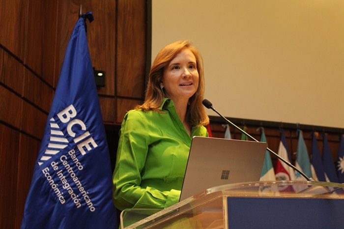 Gisela Sánchez, afirmó que la evaluación de S&P confirma el cumplimiento de los hitos que sustentaron la mejora de la calificación a “AA+” en 2025.