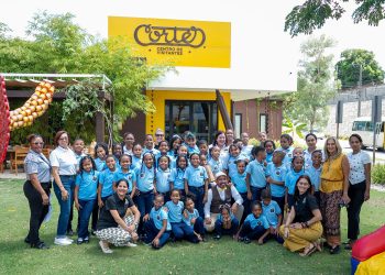 El programa educativo beneficia a 115 personas entre estudiantes, docentes y profesionales de la psicología.