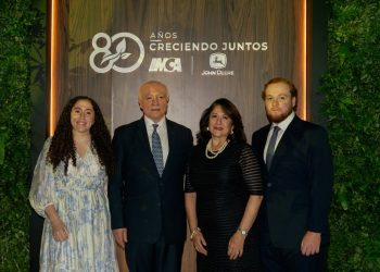 Mónica Esteva, Pedro Esteva, Tania Esteva y Juan Pedro Esteva.