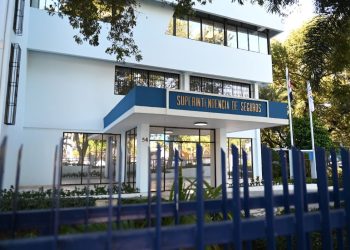 Las empresas Seguros Universal, Seguros Reservas y Humano Seguros lideran el sector.