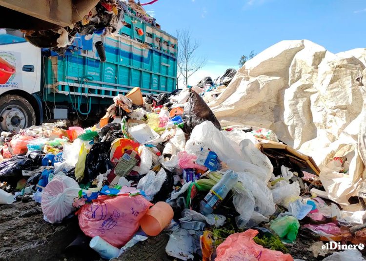La legislación dominicana establece nuevas restricciones para determinados productos plásticos.