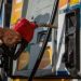 El precio de la gasolina en América vive en 2026 su momento más tenso en tres años.